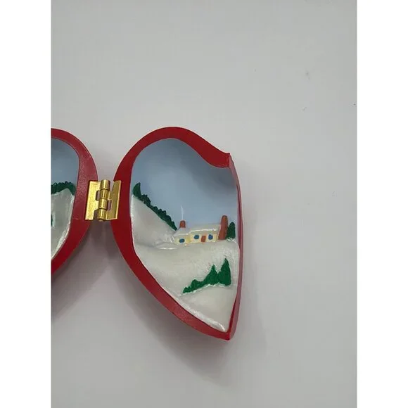Hallmark Heart of Christmas Hinged Keepsake Ornament Winter Scene 1993 - Picture 7 of 13